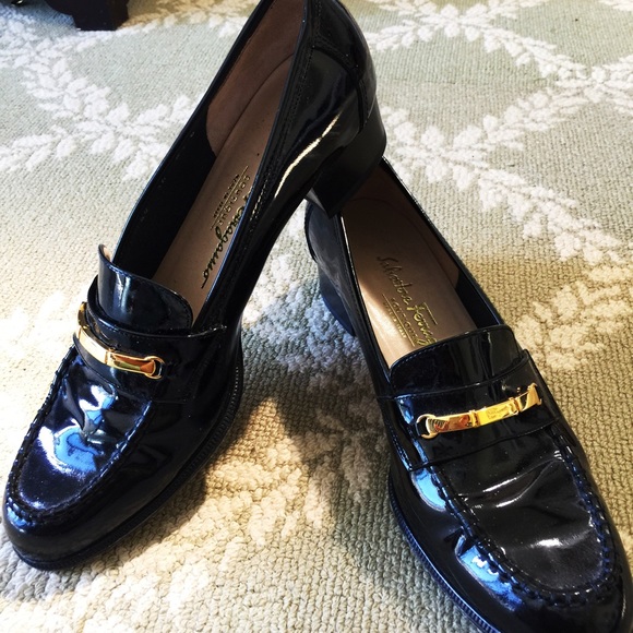 salavatore feraggamo black patent leather shoes