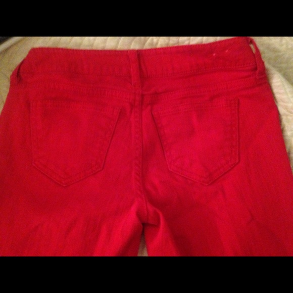 Red skinny jeans