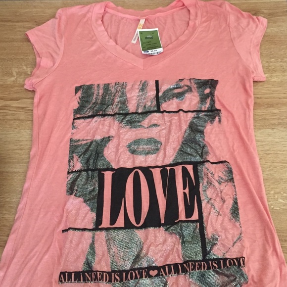 V-neck Blondie T-Shirt