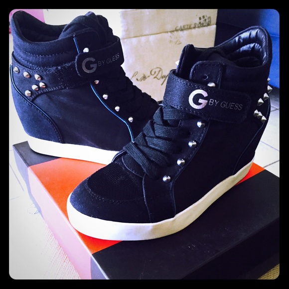 guess high top wedge sneakers