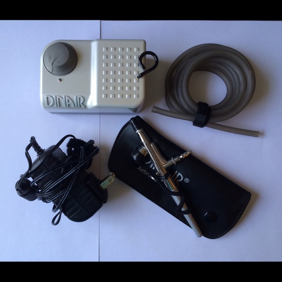 SOLD!!! Dinair Makeup AirBrush Kit - Picture 1 of 4