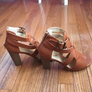 🚫SOLD🚫Brown Cutout Booties