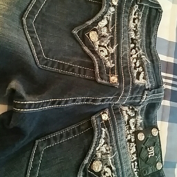 Boot cut
