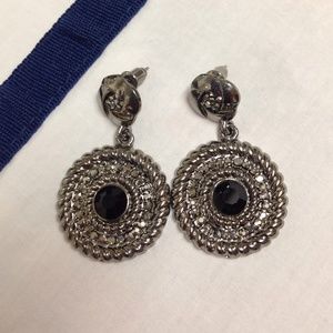 Free gift when you purchase #2💖5 for $25 Earring