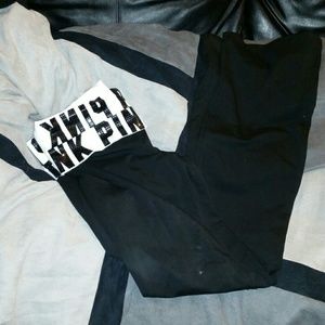 Medium bootcut  vs pink  nwot yogas