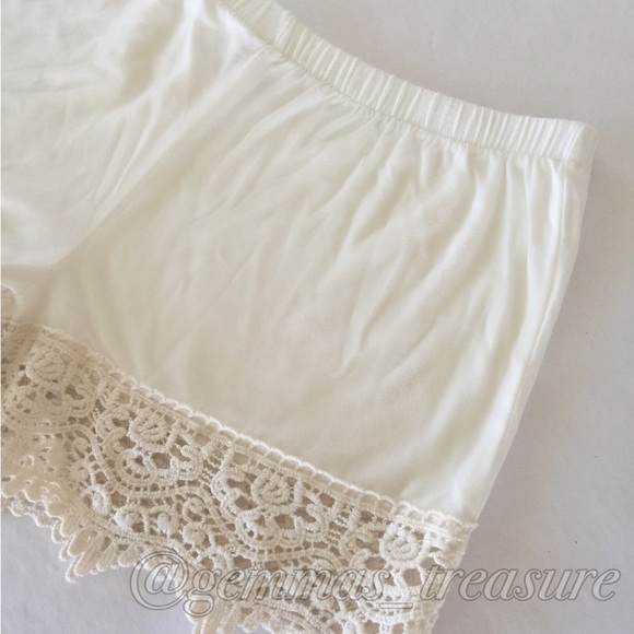 LACED SHORT EXTENDER || SEE BELOW FOR COLOR/SIZES - Picture 3 of 4
