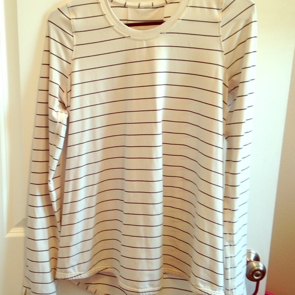 Lululemon top