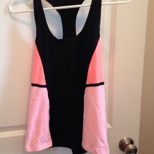 Lululemon tank top