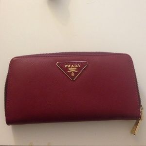 red prada wallet