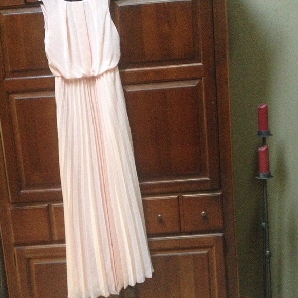 Beautiful long maxi blush dress - Picture 3 of 4
