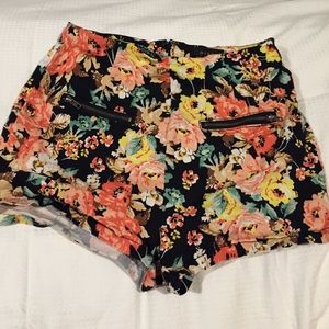 Floral high waisted shorts