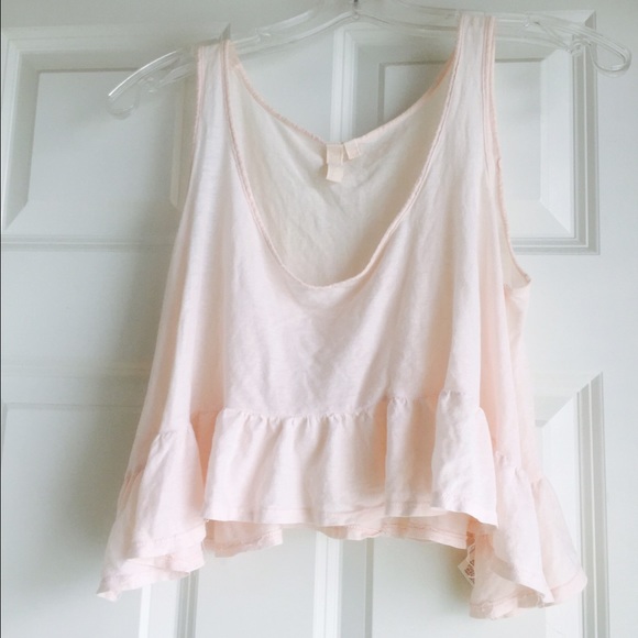 Light pink crop top from LF