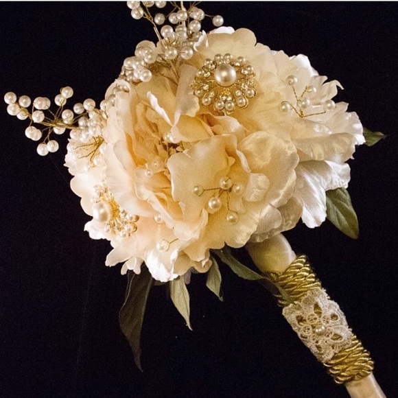 Flowerless wedding Bouquet