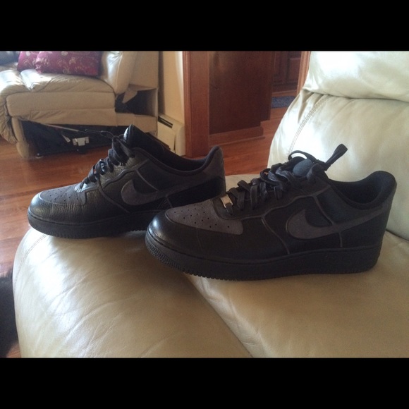 Air Force ones - Picture 4 of 4