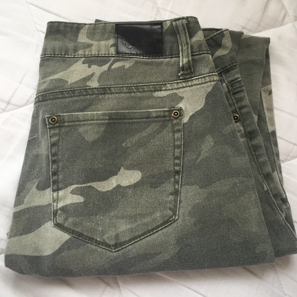camo jeans
