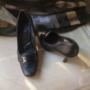 Leather Career Pumps