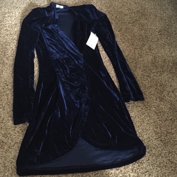 BLUE VELVET TOBI BODYCON DRESS!