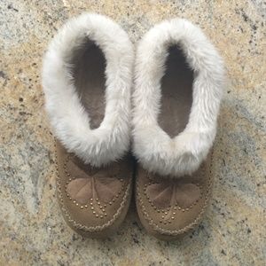 Lucky Brand Sab Clover Slippers