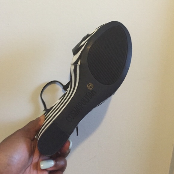 Cosmopolitan Wedges - Picture 4 of 4