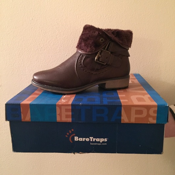 BareTraps Sutton Boots - Picture 2 of 3