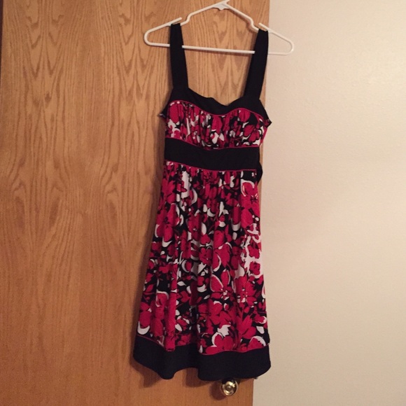 Dress!- MOVING, WANT GONE