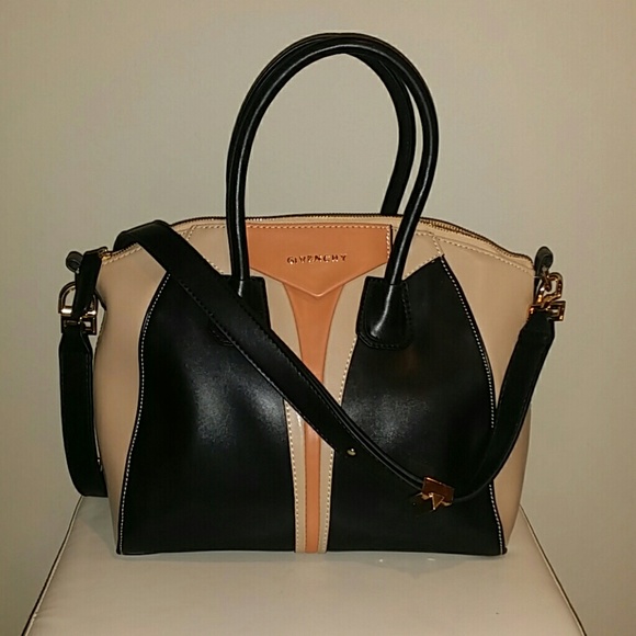 Used Givenchy Antigona price drop