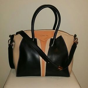 Used Givenchy Antigona price drop
