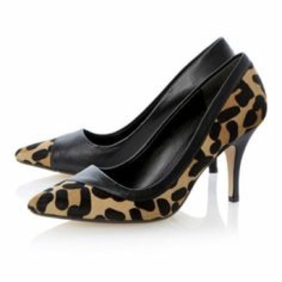 Leopard print asymmetrical shoes