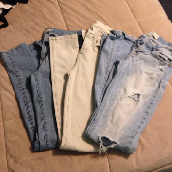 3pairs of jeans