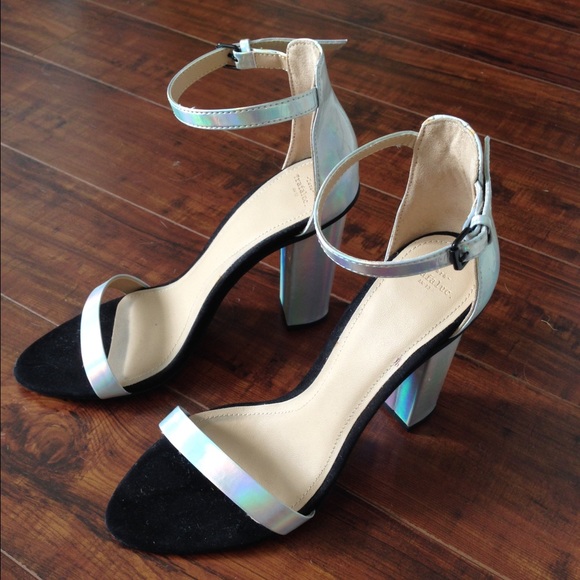 Zara sandals. Iridescent straps. Size 38.