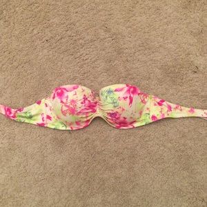 white floral bandeau bathing suit
