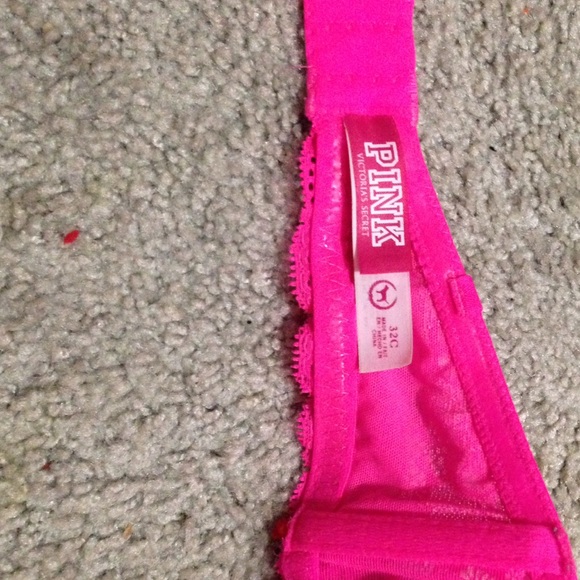 Pink Victoria's Secret push up bra - Picture 2 of 2