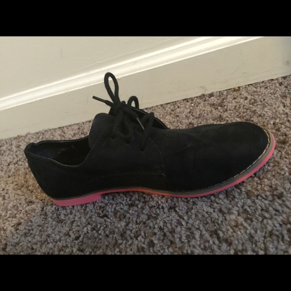 American Eagle Shoes - Picture 2 of 2