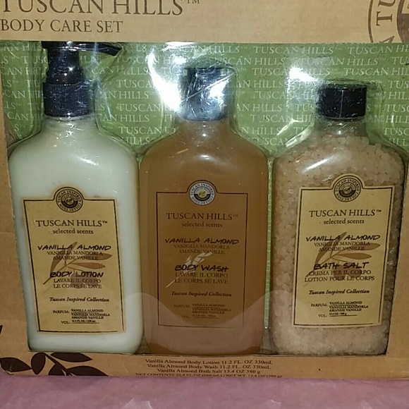 BUNDLE for michelem0919 Vanilla almond set.