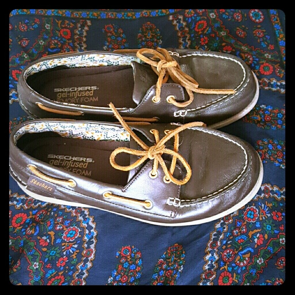 Skechers comfy boat shoes