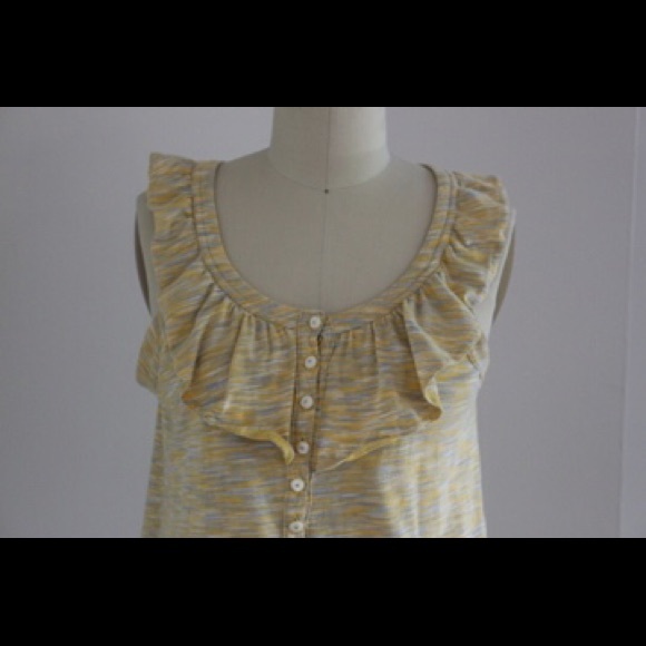 Marc Jacobs Ruffle top - Picture 2 of 4