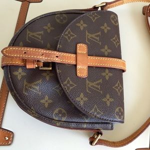 Additional photos of LV Chantilly PM Crossbody