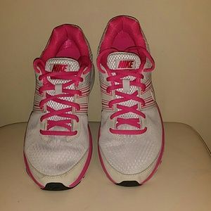 Nike Pink Pegasus 29  size 6Y. Fits 37 women.