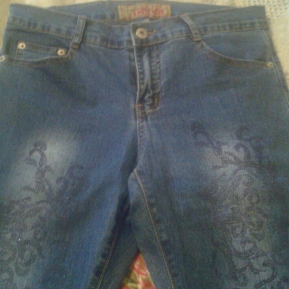 Jeans bundled with Muks Luk black and Grey sandals