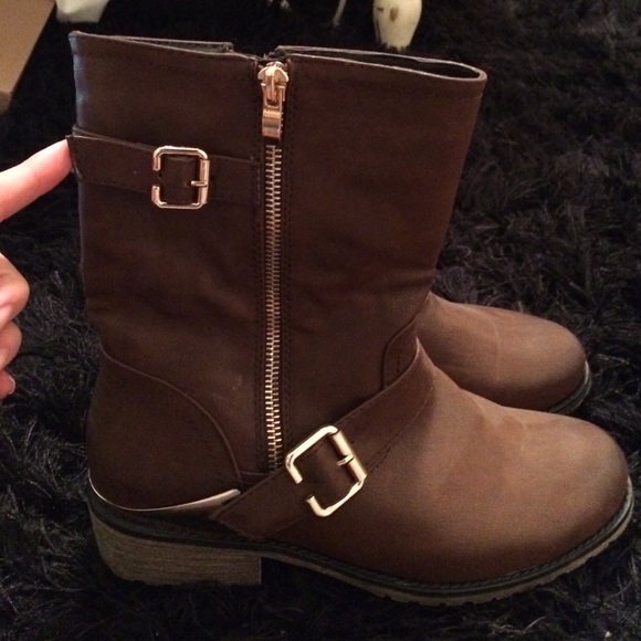 Brown boots