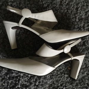 NWT size 10 Bellini shoe. With imperfection