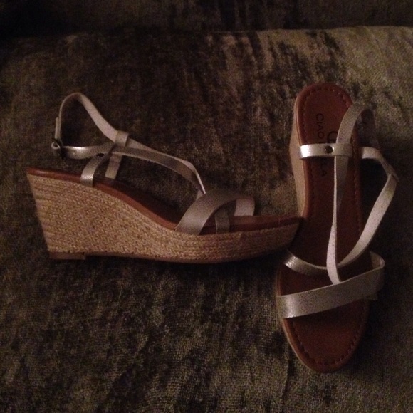 Silver strapped platform espadrilles - Picture 2 of 2