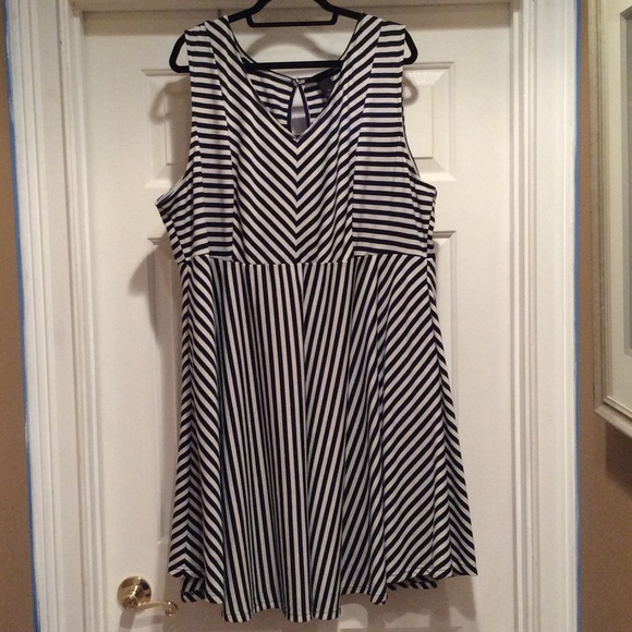 2 dresses bundled!