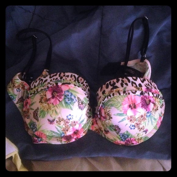 Victoria's Secret bra