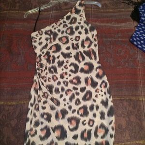 Women's pink cheetah one shoulder dress 💜