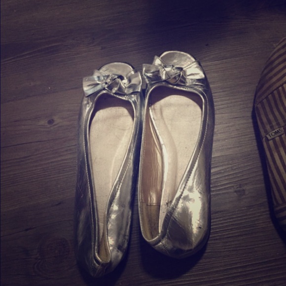 Silver flats