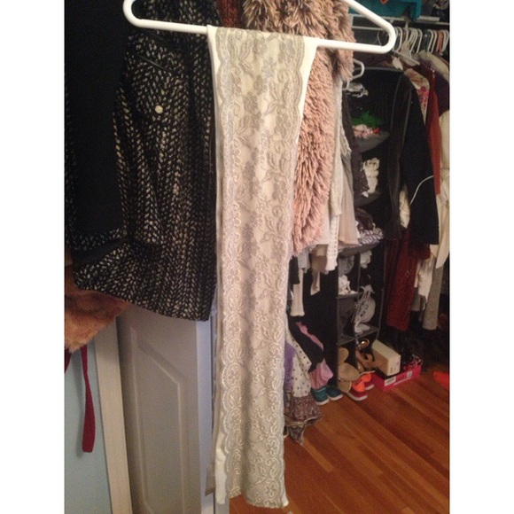 Grey and white lace scarf