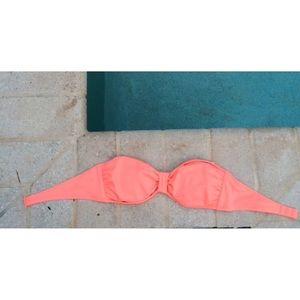 SOLD on ♏️VS pink bandeau bikini