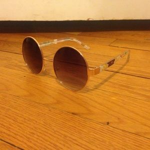 Circle sunglasses