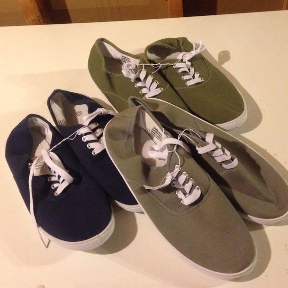 Urban Outfitters Other - 🔴SOLD Men's size 13 shoes